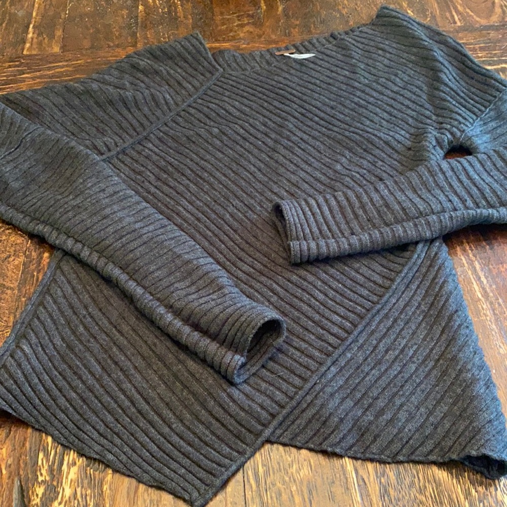 Free people XS grey sweater